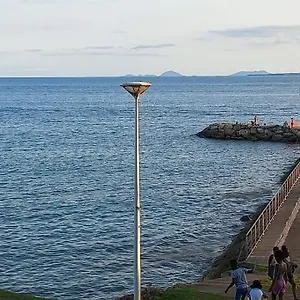  Hébergement de vacances Jolie Petite Maison Equipee