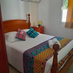  Hébergement de vacances Maison Creole Chaleureuse Avec Stationnement